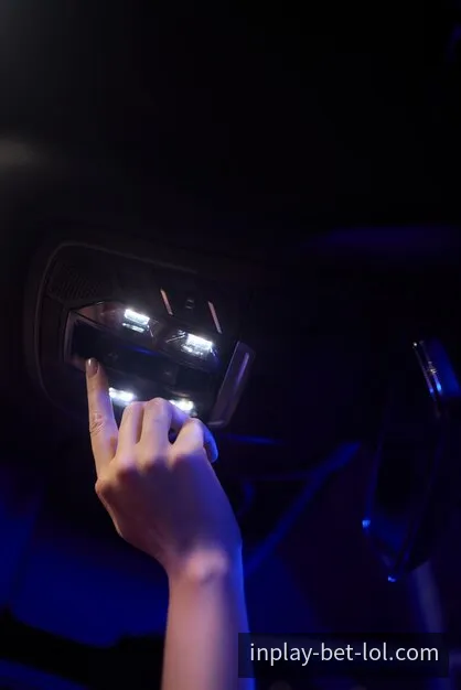 电竞赛事舞台与赛程信息视觉